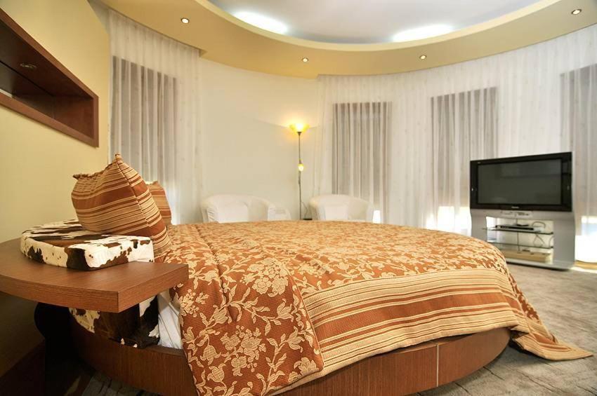 Villa Vitoria Giroc Room photo