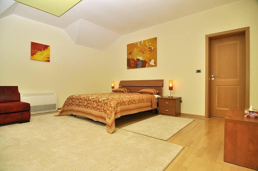 Villa Vitoria Giroc Room photo